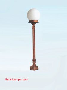 Lampu Hias Taman Model Tunggal Putih GC 228 B 15cm OP
